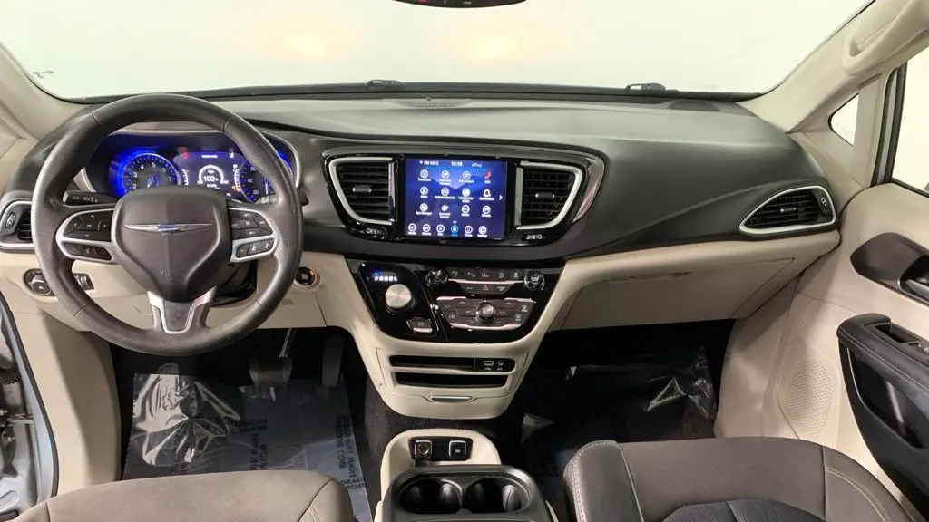 2020 Chrysler Pacifica Touring