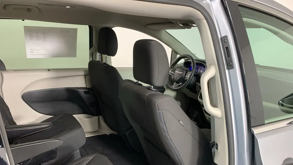 2020 Chrysler Pacifica Touring