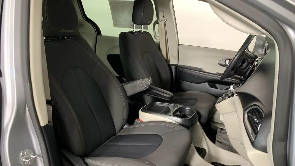 2020 Chrysler Pacifica Touring
