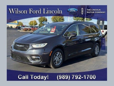 2021 Chrysler Pacifica Touring 4DR Mini-Van