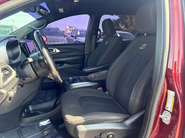 2021 Chrysler Pacifica - $16,699