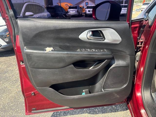 2021 Chrysler Pacifica - $16,699