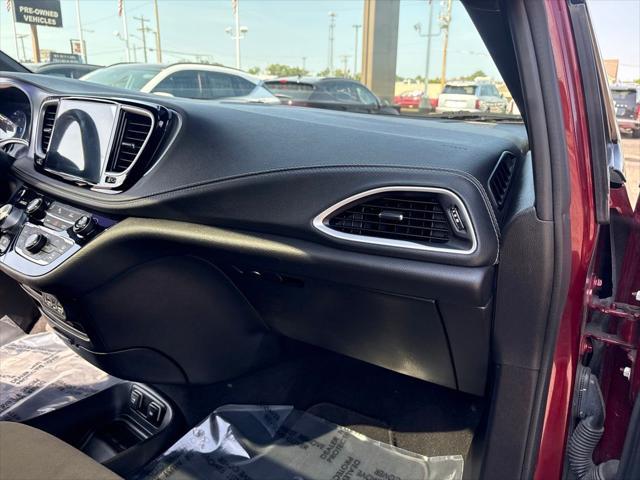 2021 Chrysler Pacifica - $16,699