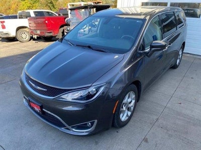 2018 Chrysler Pacifica Touring Plus 4DR Mini-Van