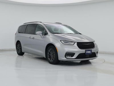 Photo of a 2021 Chrysler Pacifica Touring 4DR Mini-Van for sale