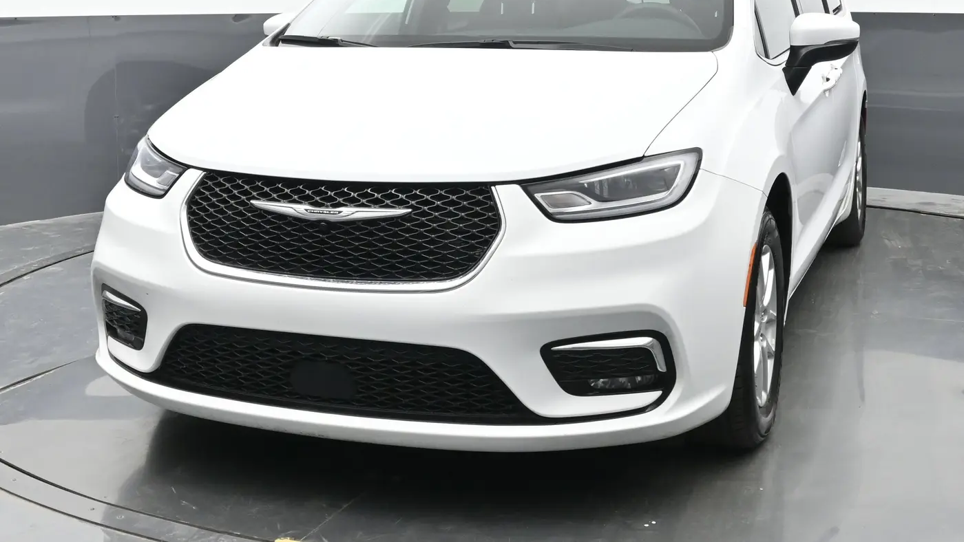 2023 Chrysler Pacifica Touring