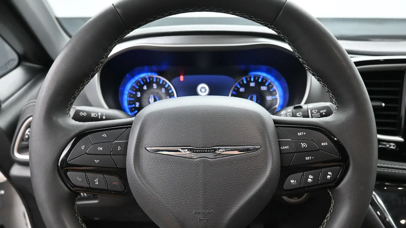 2023 Chrysler Pacifica Touring