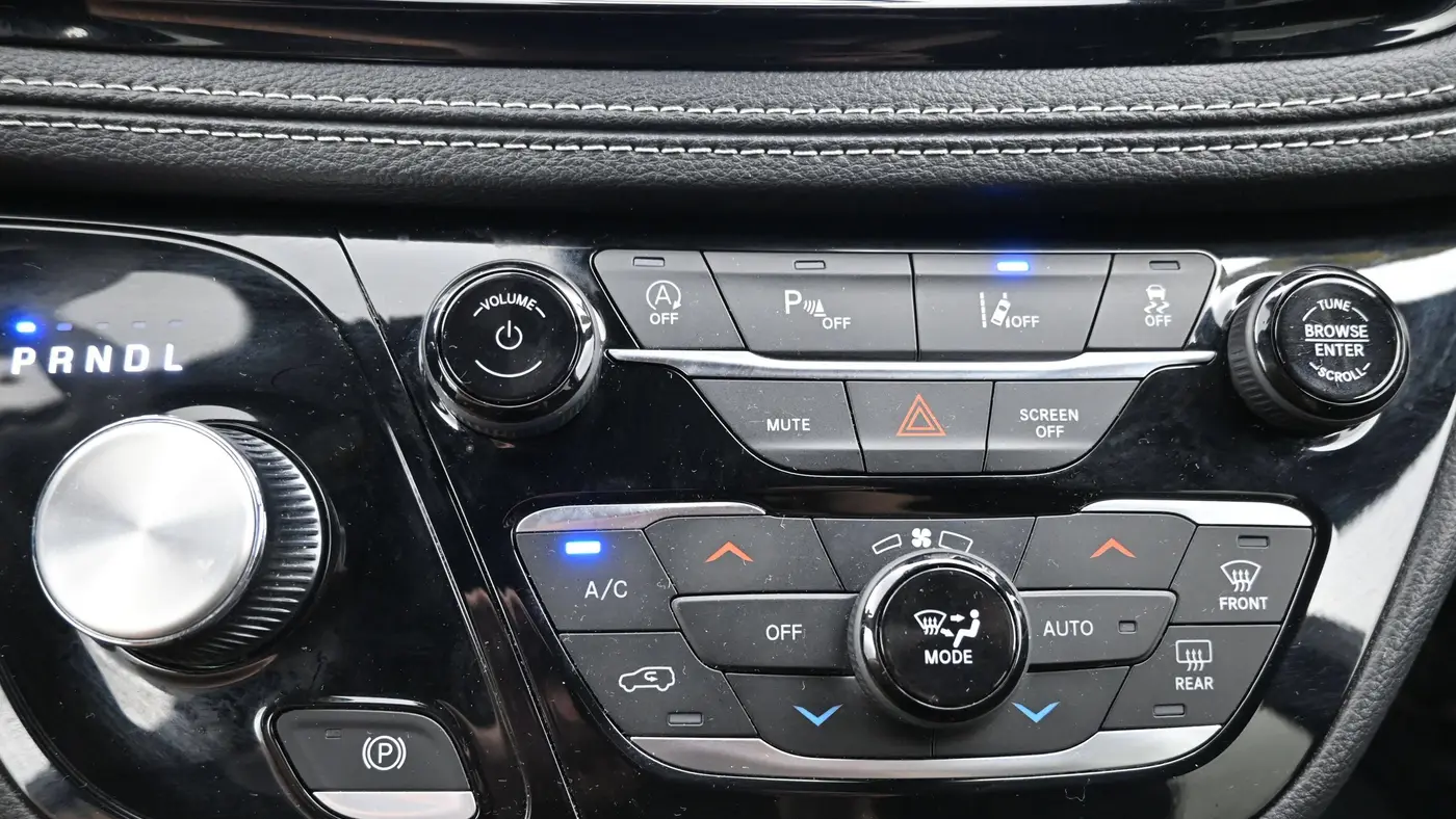2023 Chrysler Pacifica Touring