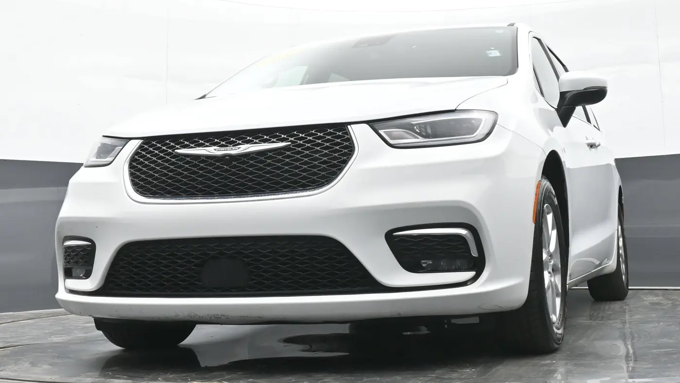 2023 Chrysler Pacifica Touring