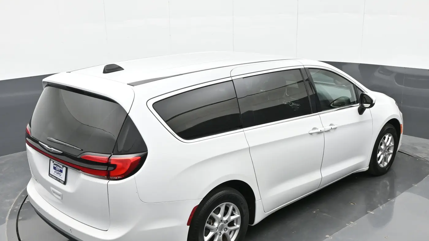2023 Chrysler Pacifica Touring