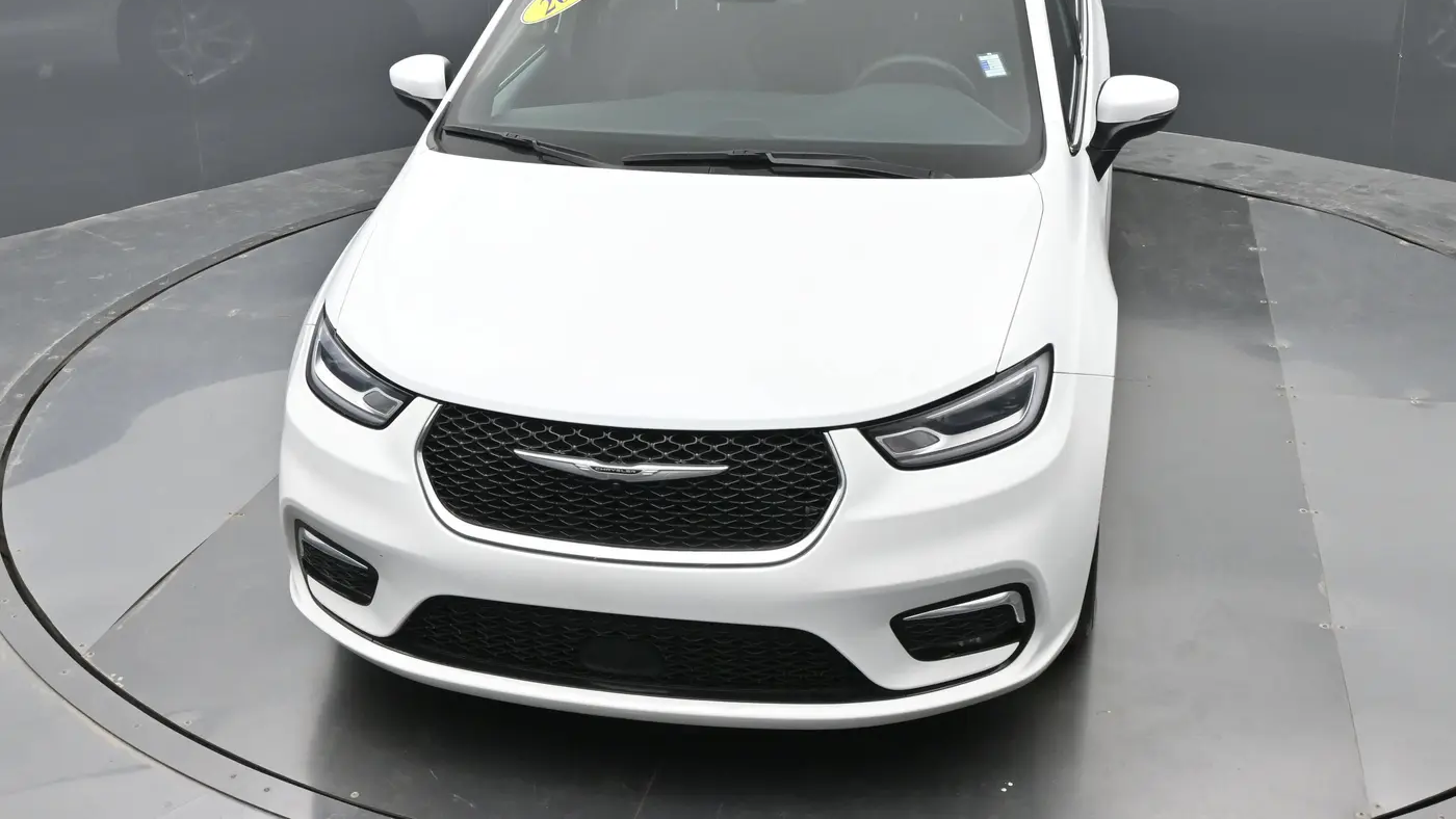 2023 Chrysler Pacifica Touring