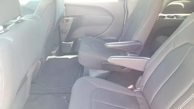 2024 Chrysler Pacifica Touring