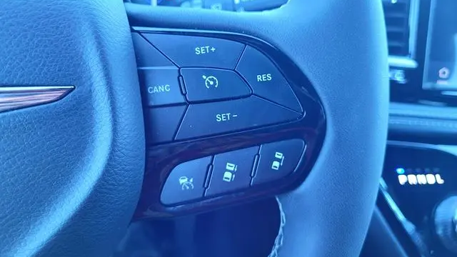 2024 Chrysler Pacifica Touring