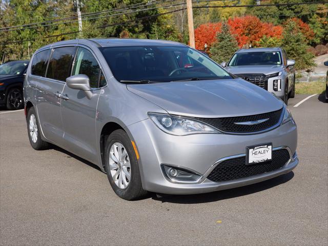 2018 Chrysler Pacifica - $11,700