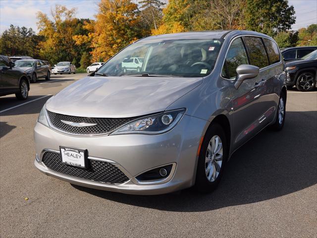 2018 Chrysler Pacifica - $11,700