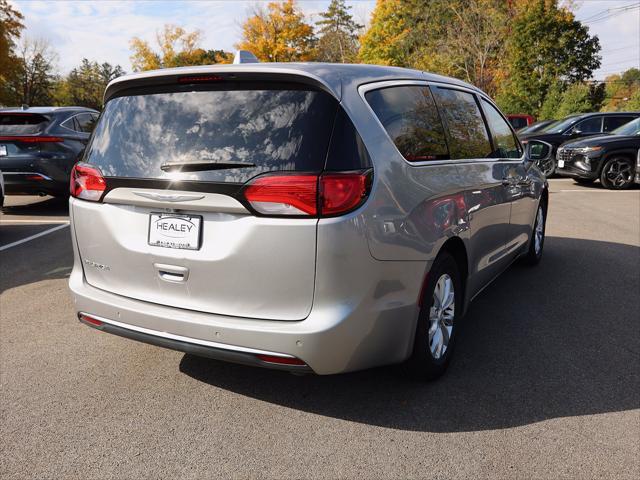 2018 Chrysler Pacifica - $11,700