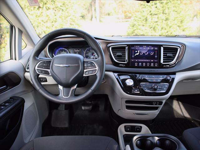 2018 Chrysler Pacifica - $11,700