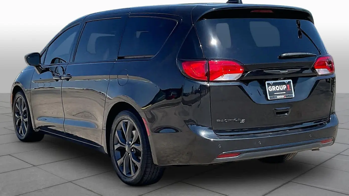 2018 Chrysler Pacifica Touring Plus