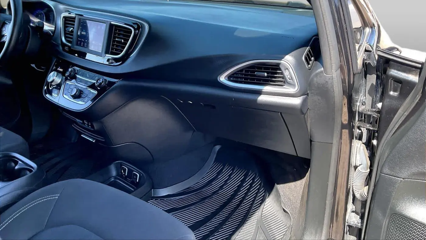 2018 Chrysler Pacifica Touring Plus