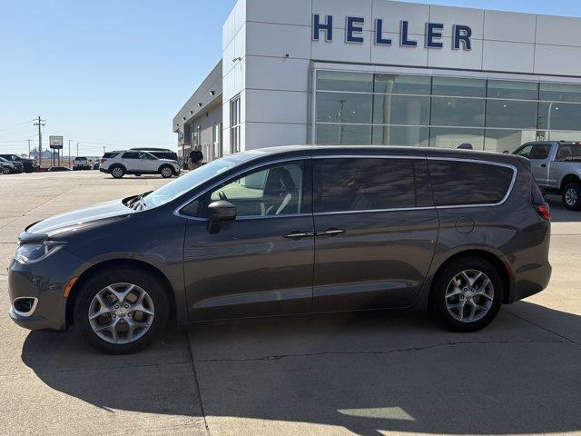 2019 Chrysler Pacifica - $11,962