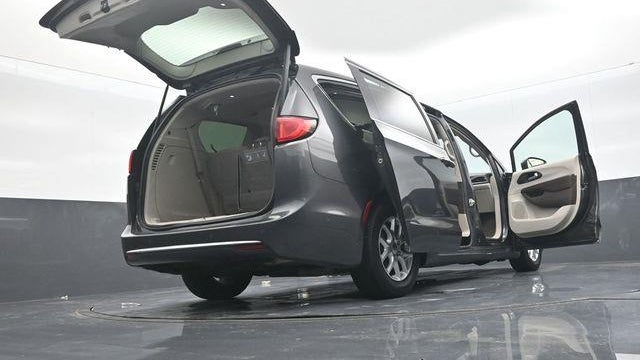2020 Chrysler Pacifica Touring