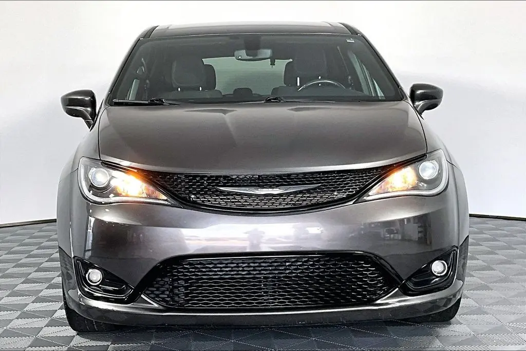 2020 Chrysler Pacifica - $19,241