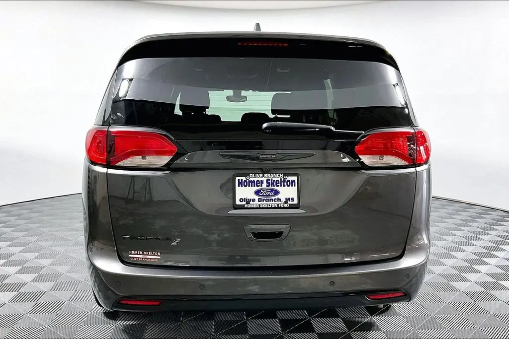 2020 Chrysler Pacifica - $19,241