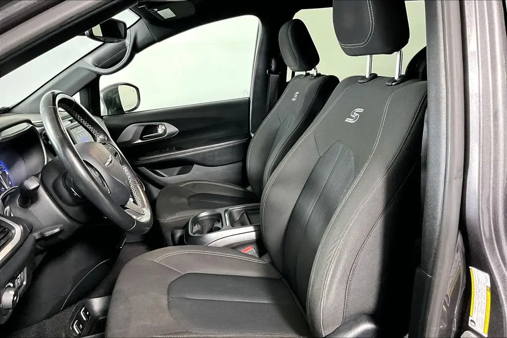 2020 Chrysler Pacifica - $19,241