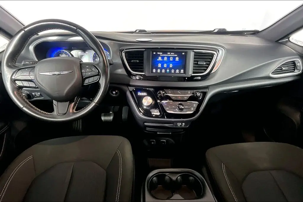2020 Chrysler Pacifica - $19,241