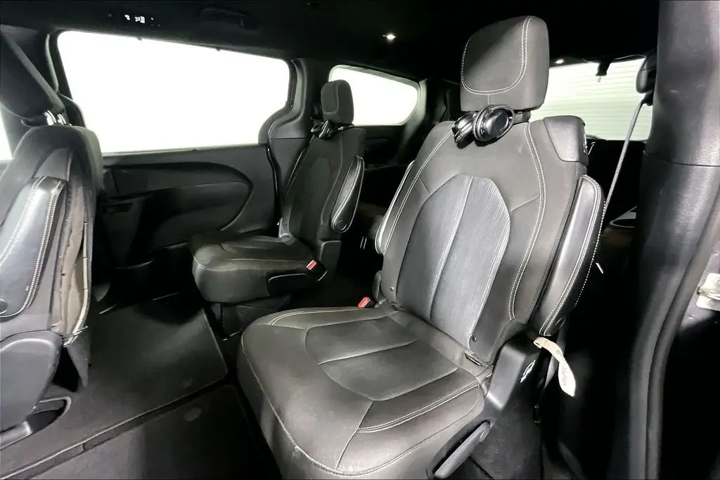 2020 Chrysler Pacifica - $19,241
