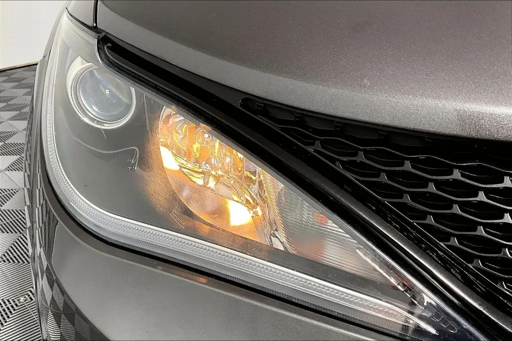 2020 Chrysler Pacifica - $19,241