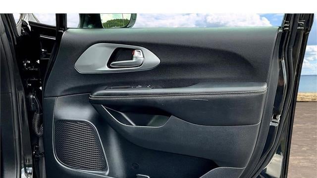 2020 Chrysler Pacifica Touring