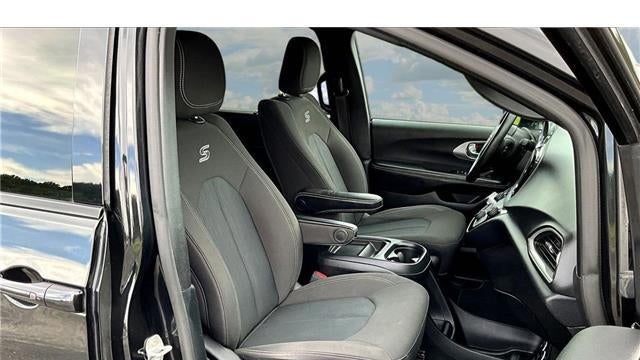 2020 Chrysler Pacifica Touring