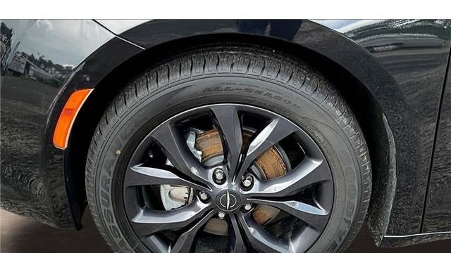 2020 Chrysler Pacifica Touring