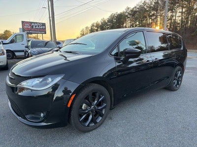 Photo of a 2020 Chrysler Pacifica Touring 4DR Mini-Van for sale