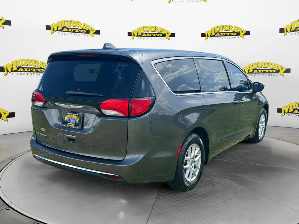 2020 Chrysler Pacifica - $12,867