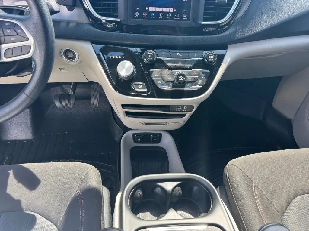 2020 Chrysler Pacifica - $12,867