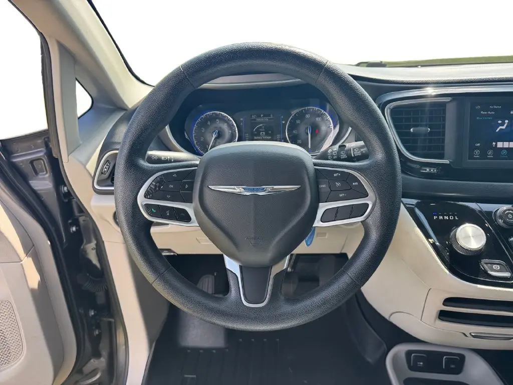 2020 Chrysler Pacifica - $12,867