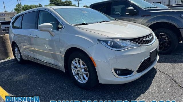 Preowned 2020 Chrysler Pacifica Touring for Sale