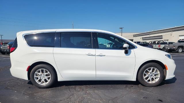 2023 Chrysler Pacifica Touring