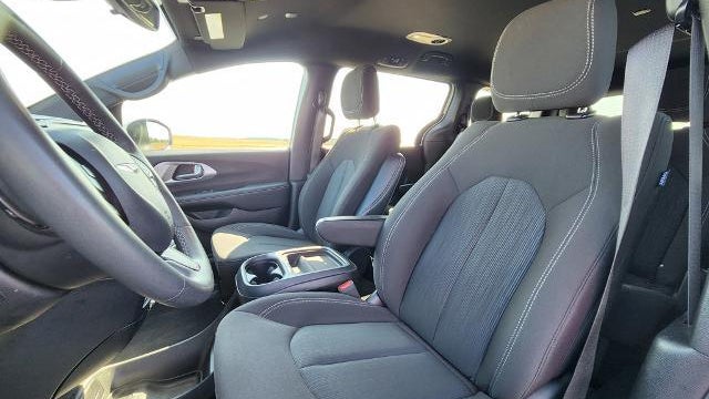 2023 Chrysler Pacifica Touring