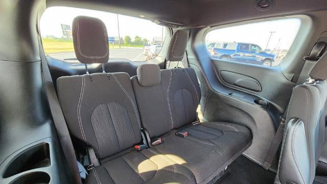2023 Chrysler Pacifica Touring