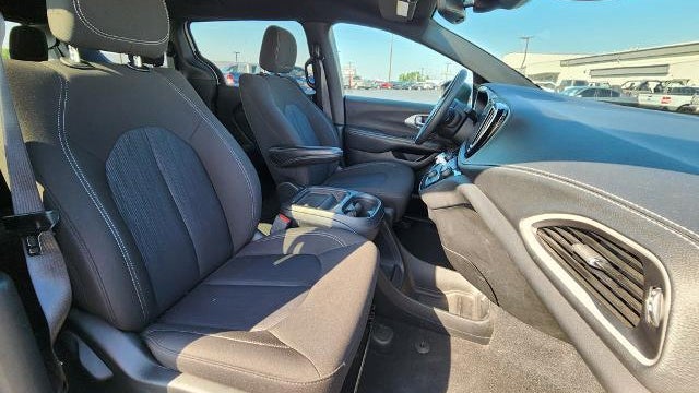 2023 Chrysler Pacifica Touring