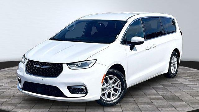 2023 Chrysler Pacifica Touring