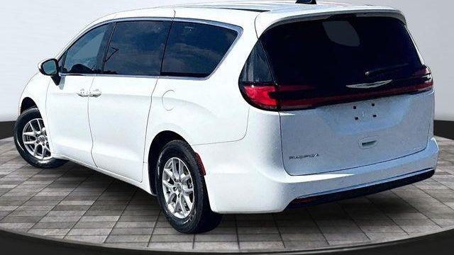 2023 Chrysler Pacifica Touring
