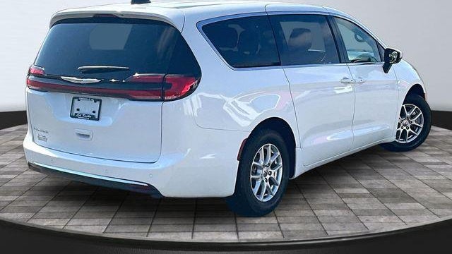 2023 Chrysler Pacifica Touring
