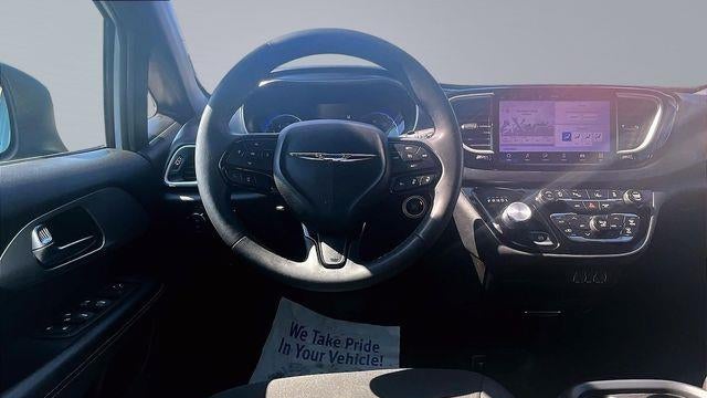 2023 Chrysler Pacifica Touring