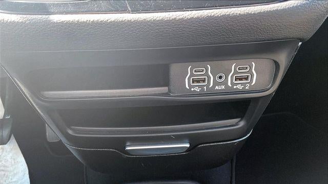 2023 Chrysler Pacifica Touring