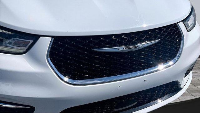 2023 Chrysler Pacifica Touring