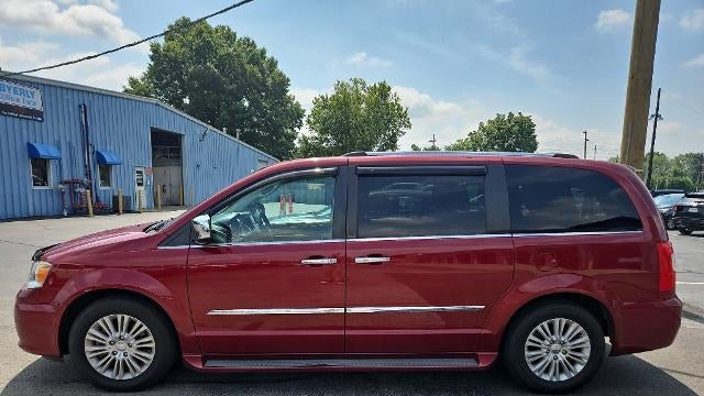 2012 Chrysler Town and Country Limited